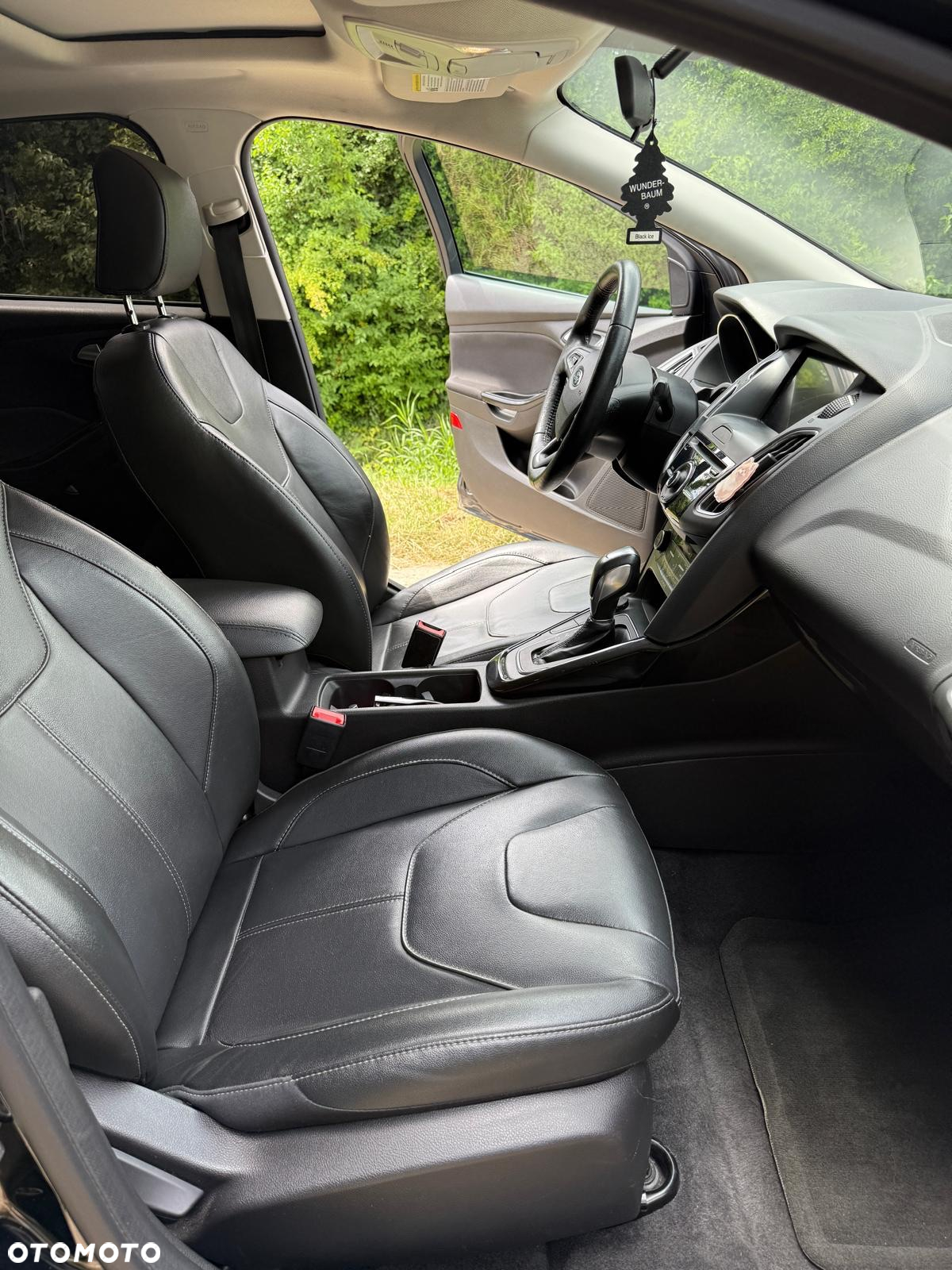 Ford Focus - 12