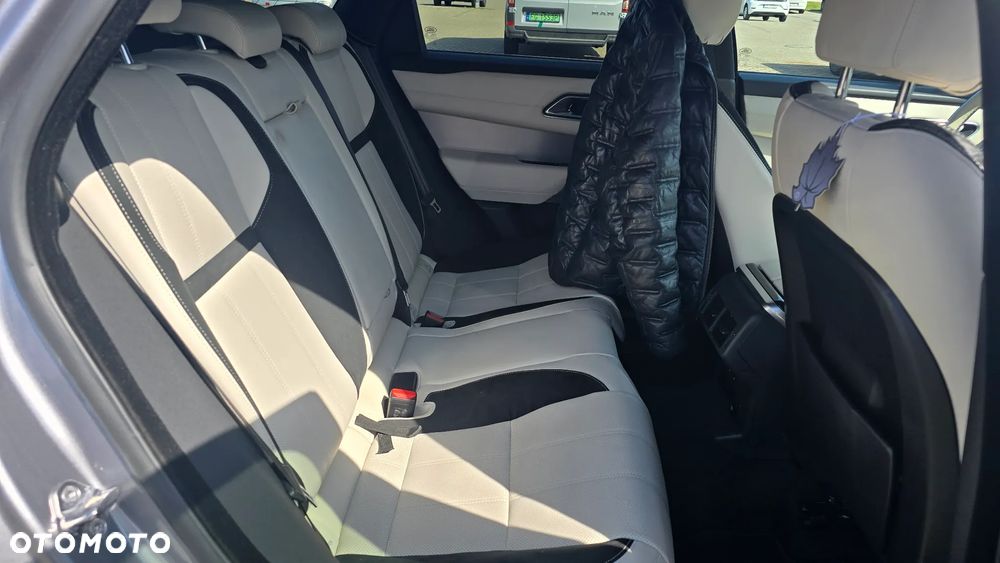 Land Rover Range Rover Velar 2.0 Si4 GPF R-Dynamic SE - 4