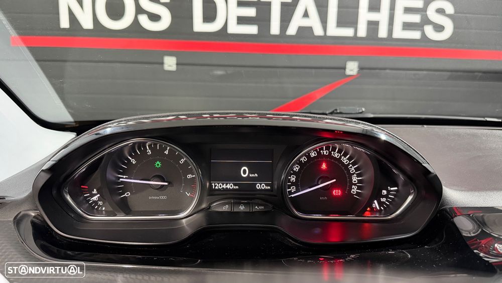 Peugeot 2008 1.2 PureTech Crossway - 20