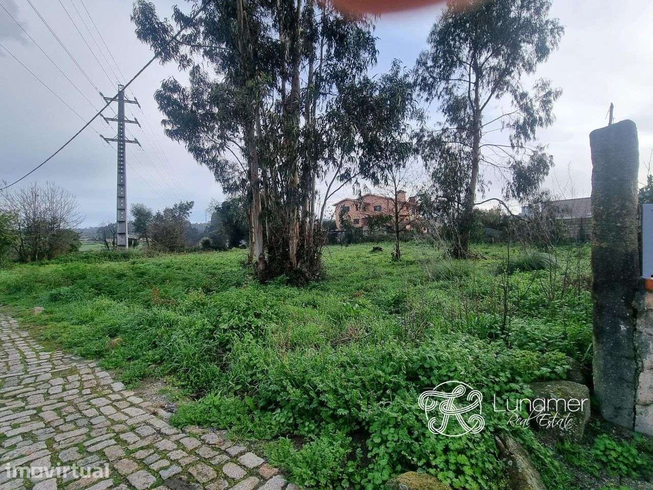 Terreno em S. Pedro de Fins, Maia - Grande imagem: 5/12