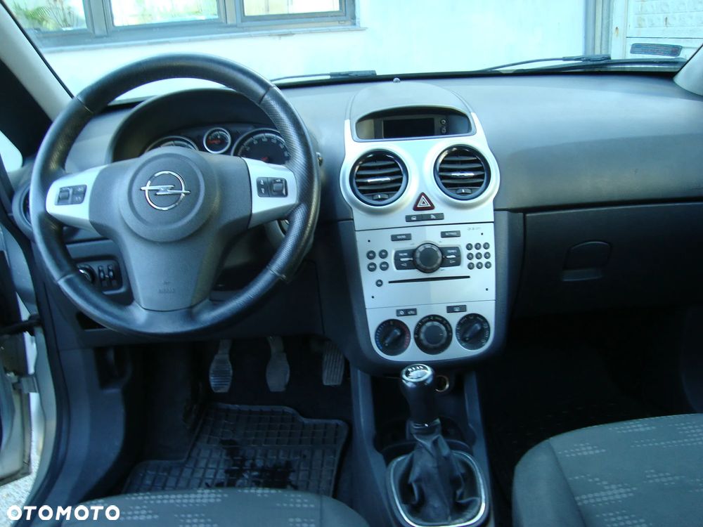 Opel Corsa - 10