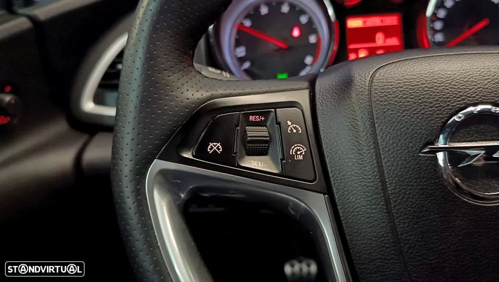 Opel Astra GTC 1.6 CDTi S/S - 26