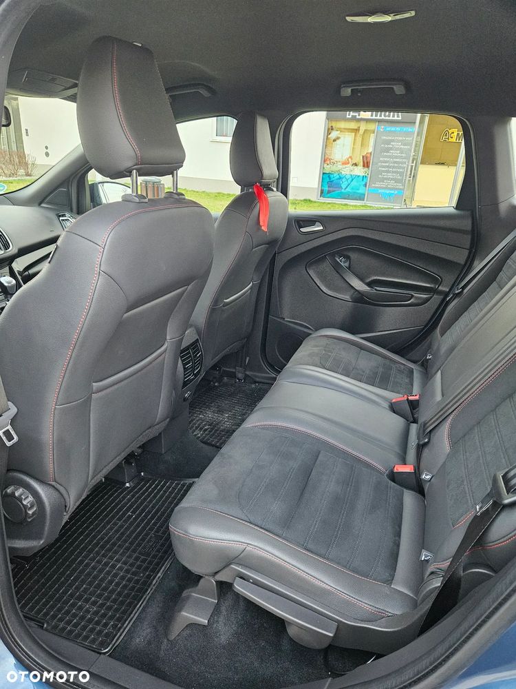 Ford Kuga 2.0 TDCi 4x2 ST-Line - 14