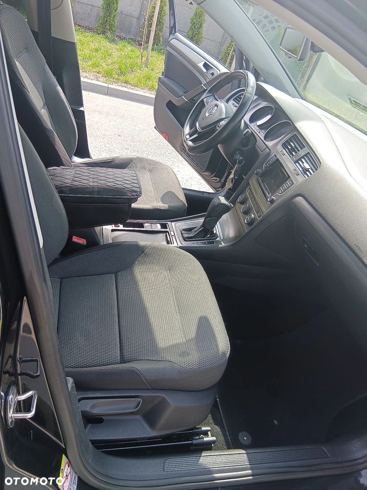 Volkswagen Golf 1.6 TDI DPF BlueMotion Technology DSG Trendline - 10