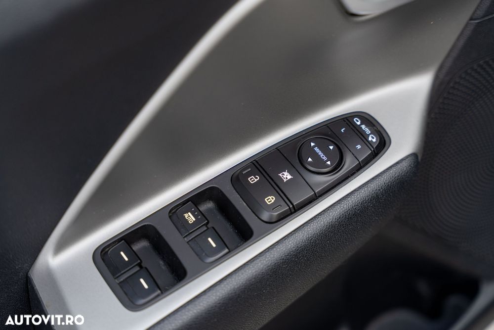 Kia Niro 1.6 GDI HEV 2WD OPF Aut. Spirit - 34