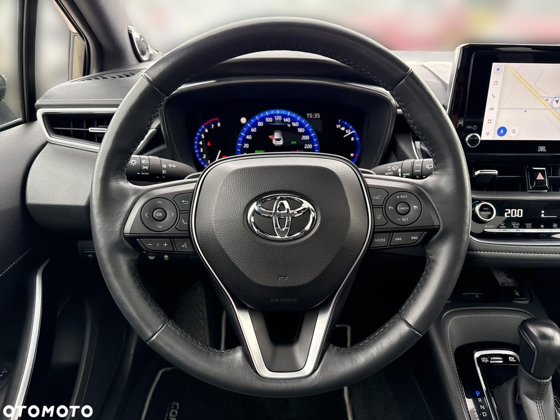 Toyota Corolla 2.0 Hybrid Executive - 13