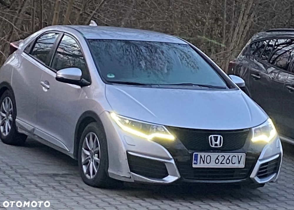 Honda Civic 1.6 i-DTEC S - 1