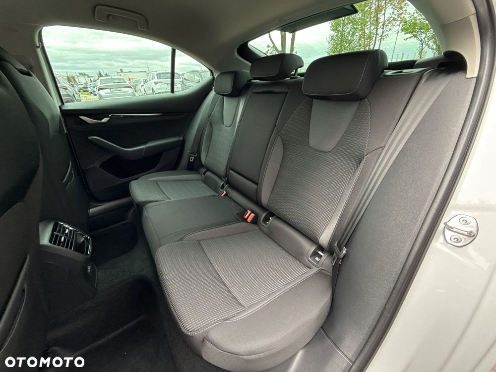 Skoda Octavia 1.5 TSI mHEV Drive Selection DSG - 14