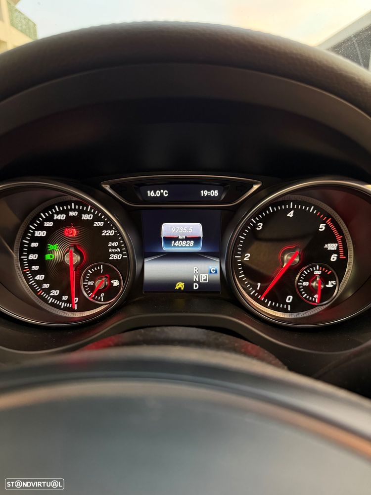 Mercedes-Benz CLA 200 d Shooting Brake AMG Line Aut. - 6