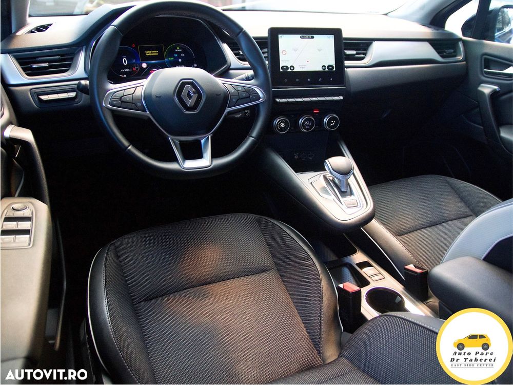 Renault Captur PHEV 160 Techno - 18