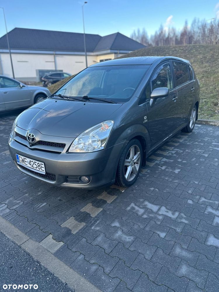 Toyota Corolla Verso 2.2 D-4D X 7os - 3