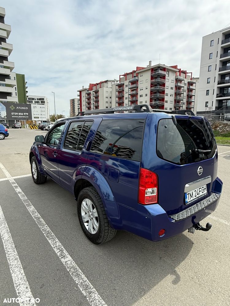 Nissan Pathfinder 2.5 dCi Aut LE - 3