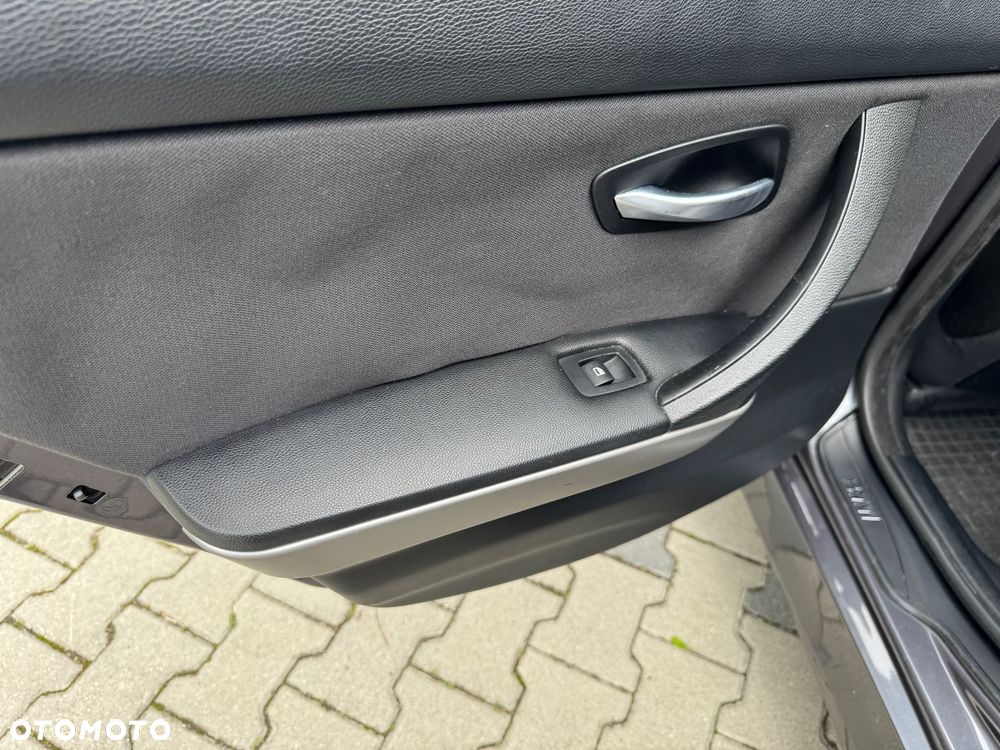 BMW Seria 3 - 21