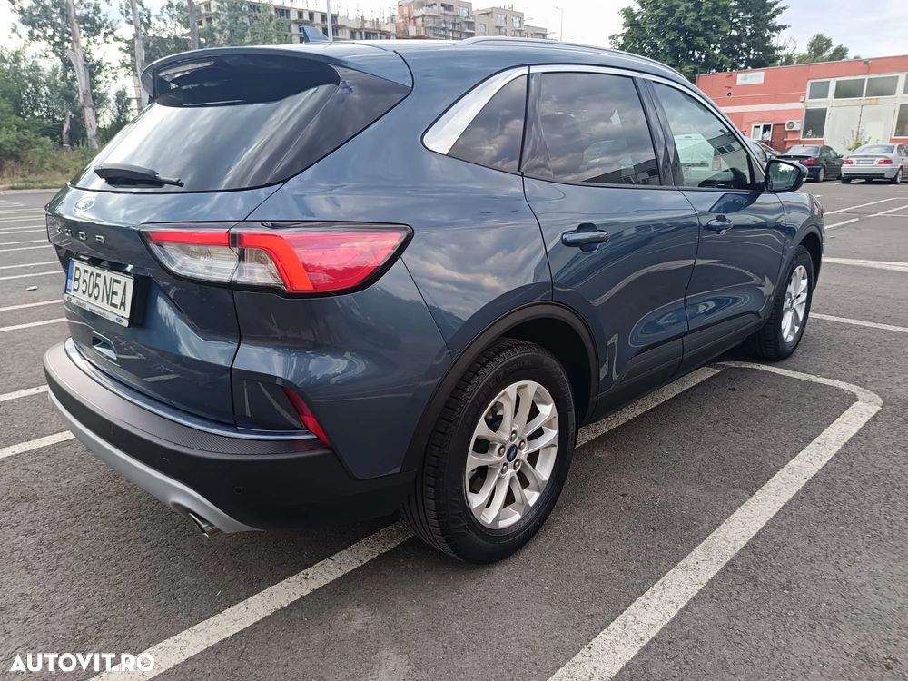 Ford Kuga 1.5 EcoBoost 2WD Titanium - 4