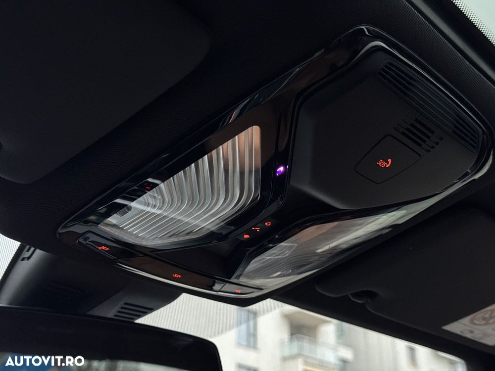 BMW Seria 3 330i AT - 26