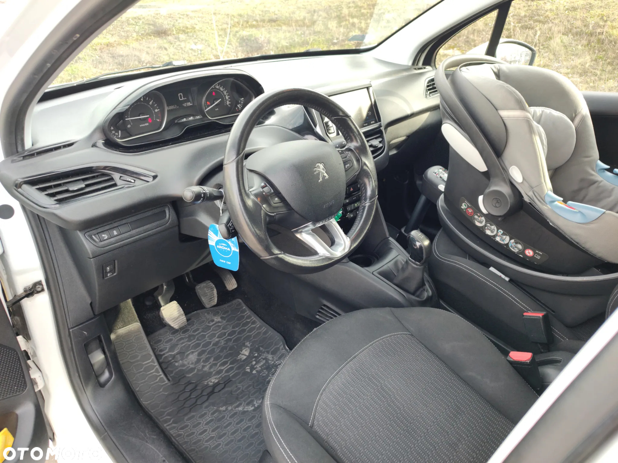Peugeot 208 1.2 PureTech Allure - 9