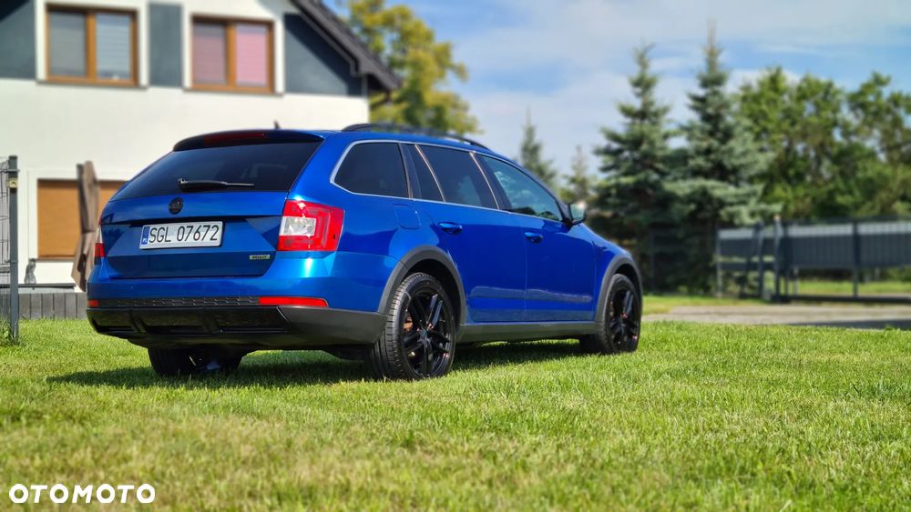 Skoda Octavia Scout 2.0 TDI 4x4 - 2