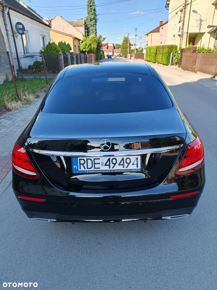 Mercedes-Benz Klasa E 220 d 4-Matic Avantgarde - 6