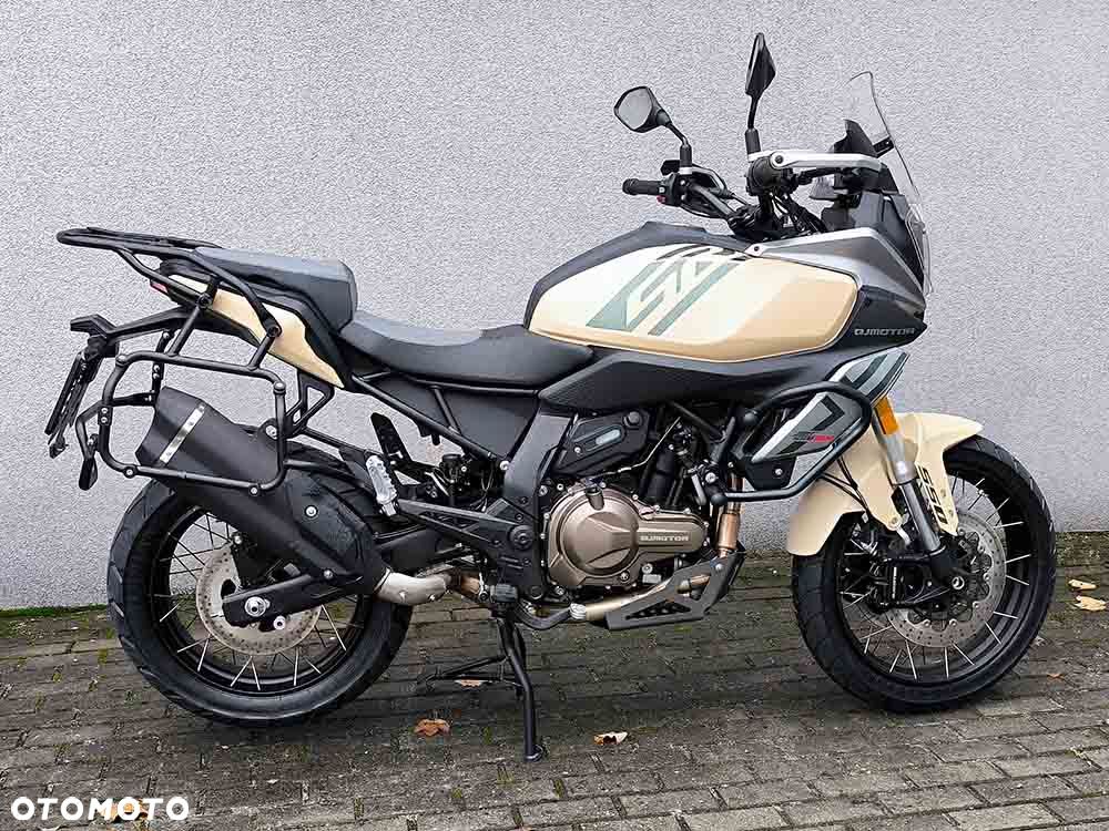 QJMOTOR SRT 600SX - 9