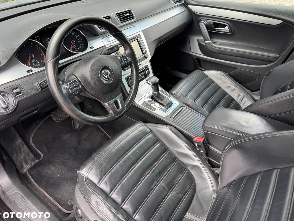 Volkswagen Passat CC - 16