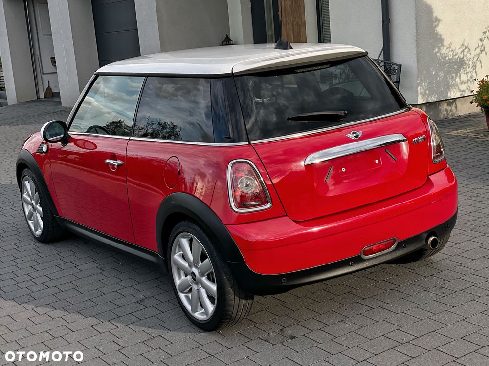 MINI Cooper Standard - 4