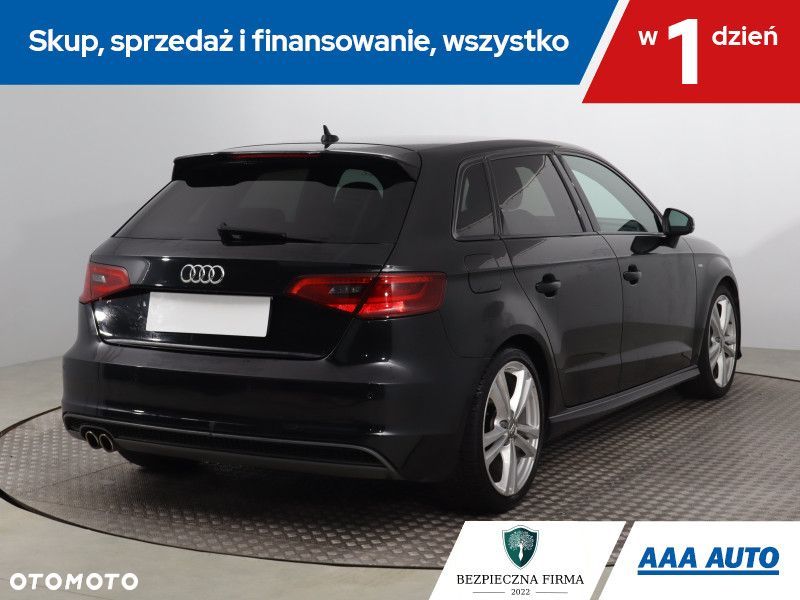 Audi A3 Sportback - 6