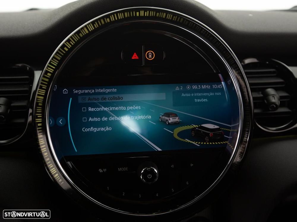 MINI 3 Portas Cooper SE Essential - 31