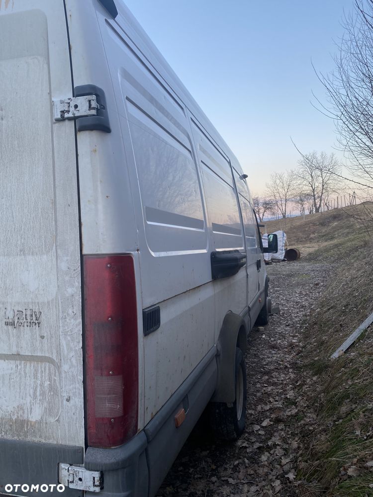 Iveco DAILY 65C15V - 3