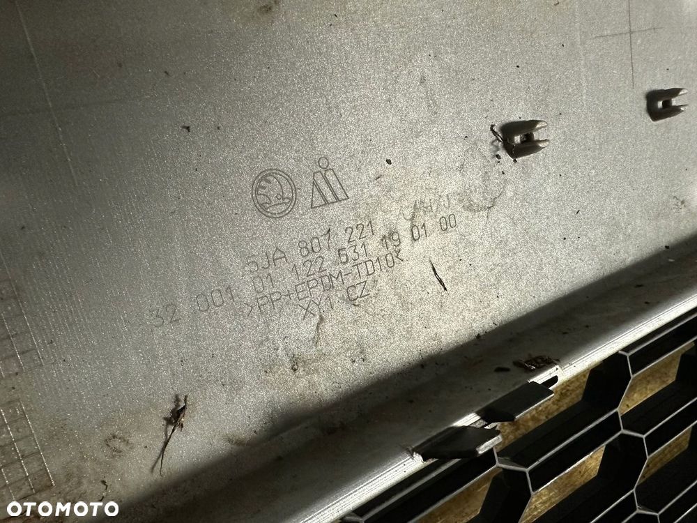 ZDERZAK PRZÓD PRZEDNI SKODA RAPID 5JA LIFT FL 2017- KOMPLETNY GRILL KRATKI - 9