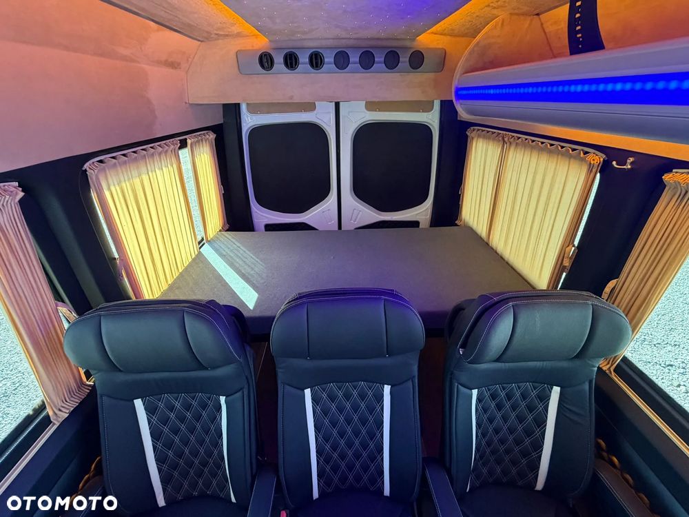 Mercedes-Benz Sprinter 317 - 20