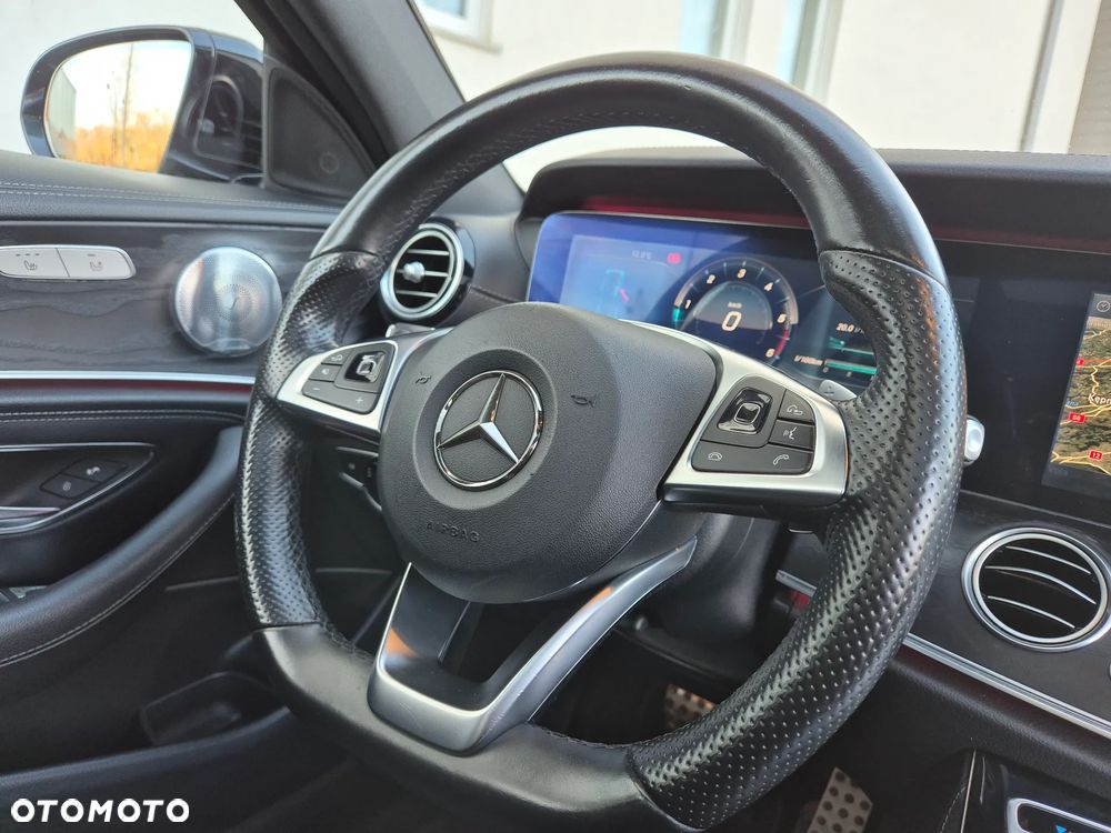 Mercedes-Benz Klasa E 220 d T 9G-TRONIC AMG Line - 13