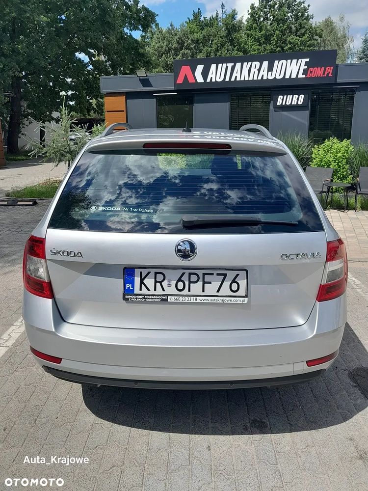 Skoda Octavia 2.0 TDI SCR Ambition - 6