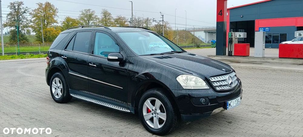 Mercedes-Benz ML - 9