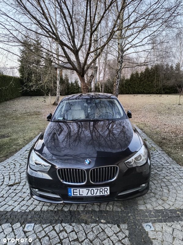 BMW 5GT - 1