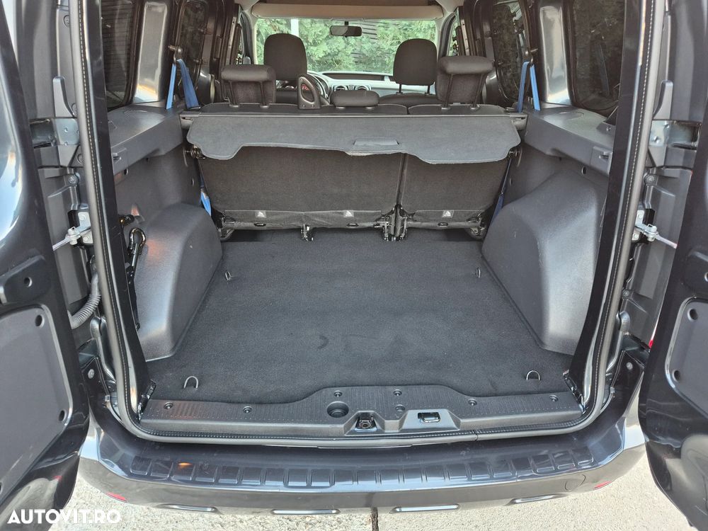 Dacia Dokker dCi 90 Stepway - 19