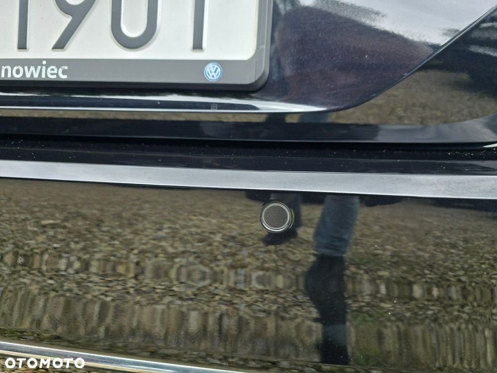 Volkswagen Passat 2.0 TDI BMT Highline - 27