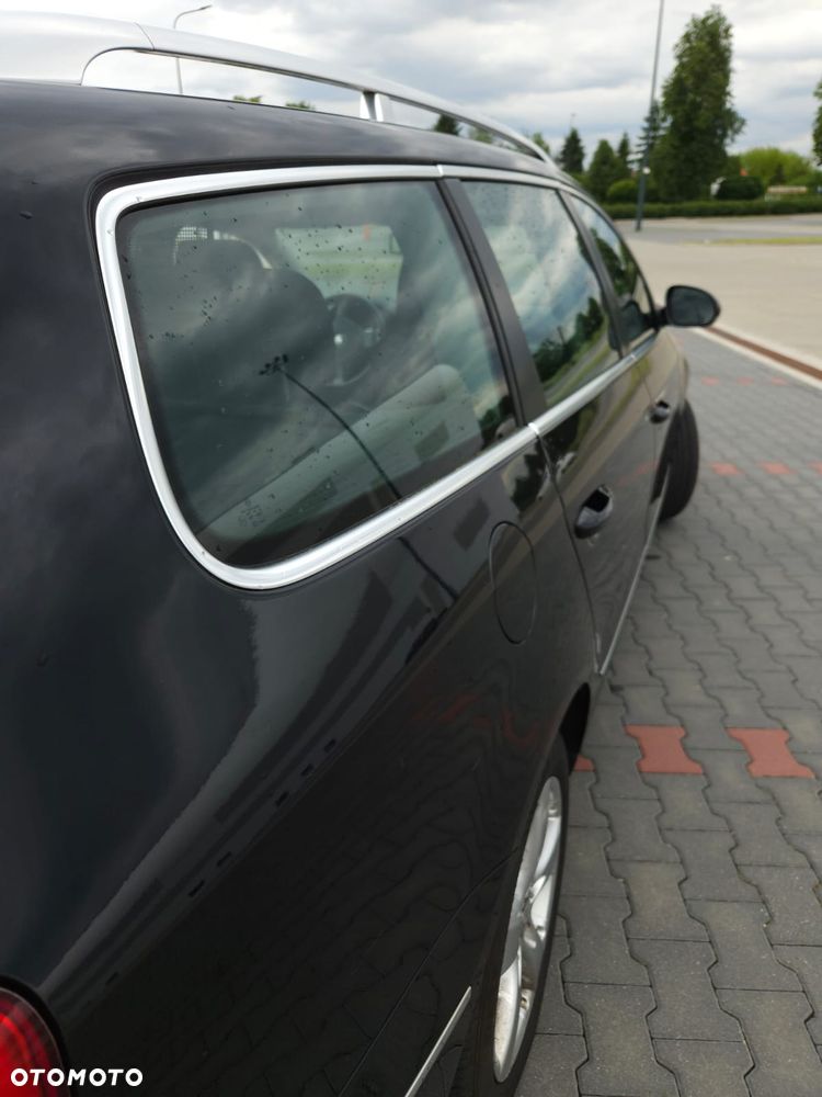 Volkswagen Passat 2.0 TDI 4Mot Highline - 22