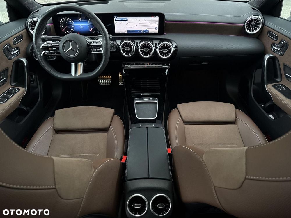 Mercedes-Benz CLA - 17