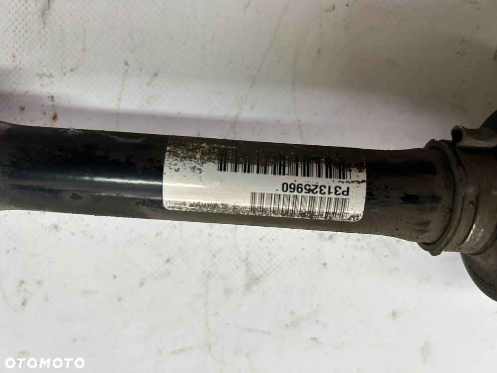 Volvo V-40 II 2012- przegub półóś lewa krótka 2.0 t T2 półośka 31325960 - 3