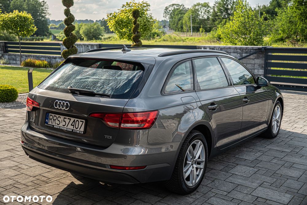Audi A4 Avant 2.0 TDI S tronic - 25