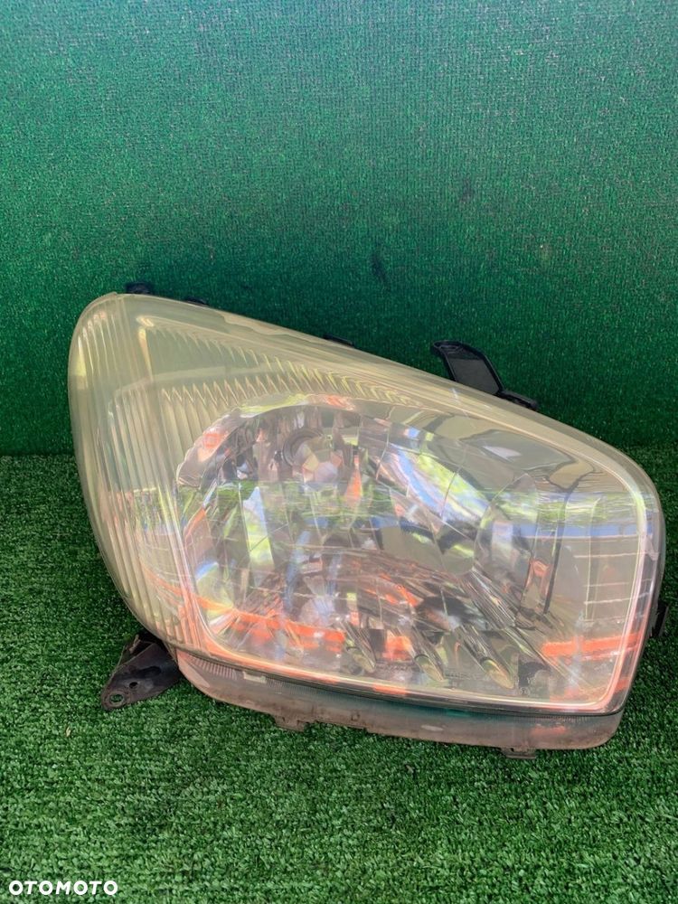 Lampa przód przednia prawa Toyota RAV 4 II XA20 Europa WWA - 1