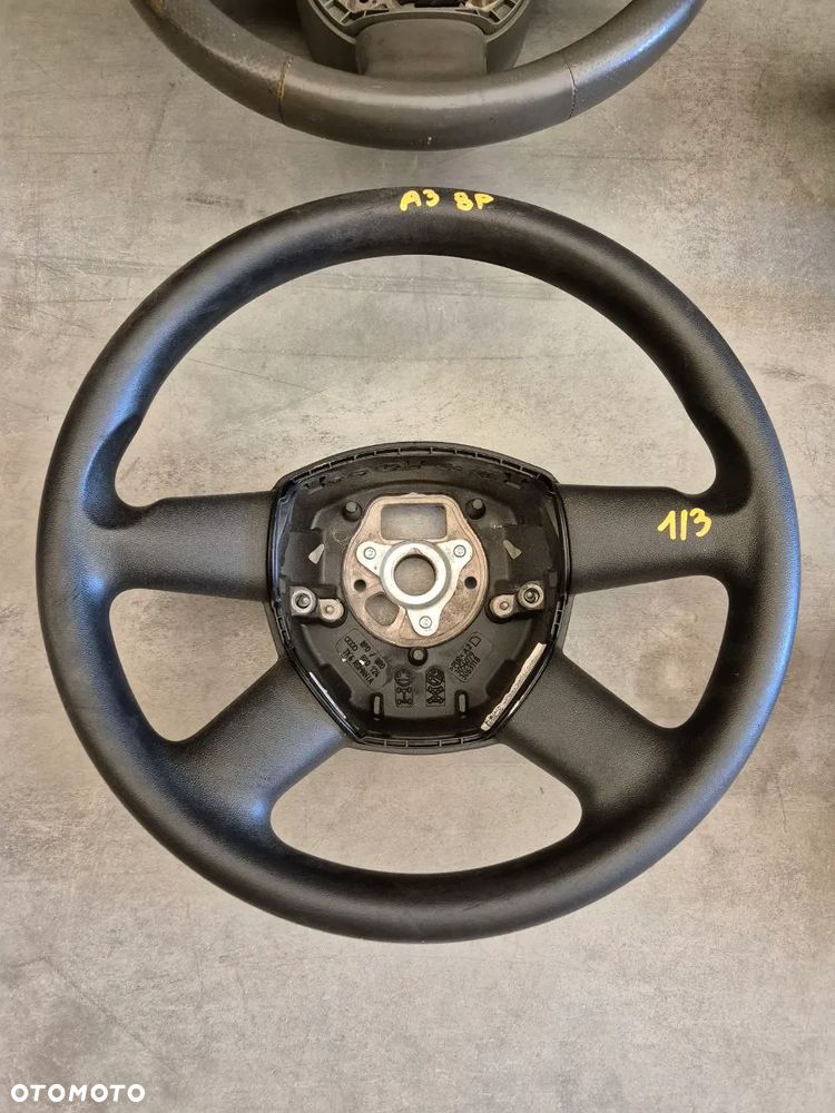 KIEROWNICA KIEROWNICE AUDI - 3