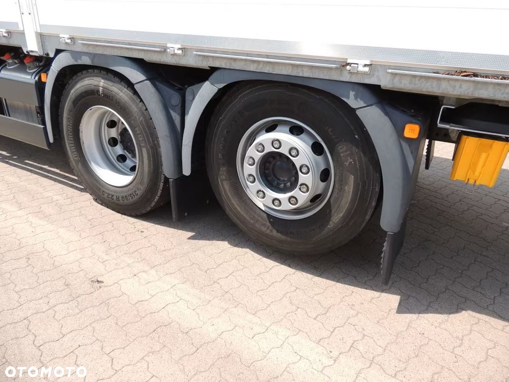 MAN TGX 26.470 6x2*4+ żuraw Atlas 170.2 | 2022 | 16 400 km | Retarder | Lift + skrętna oś - 13