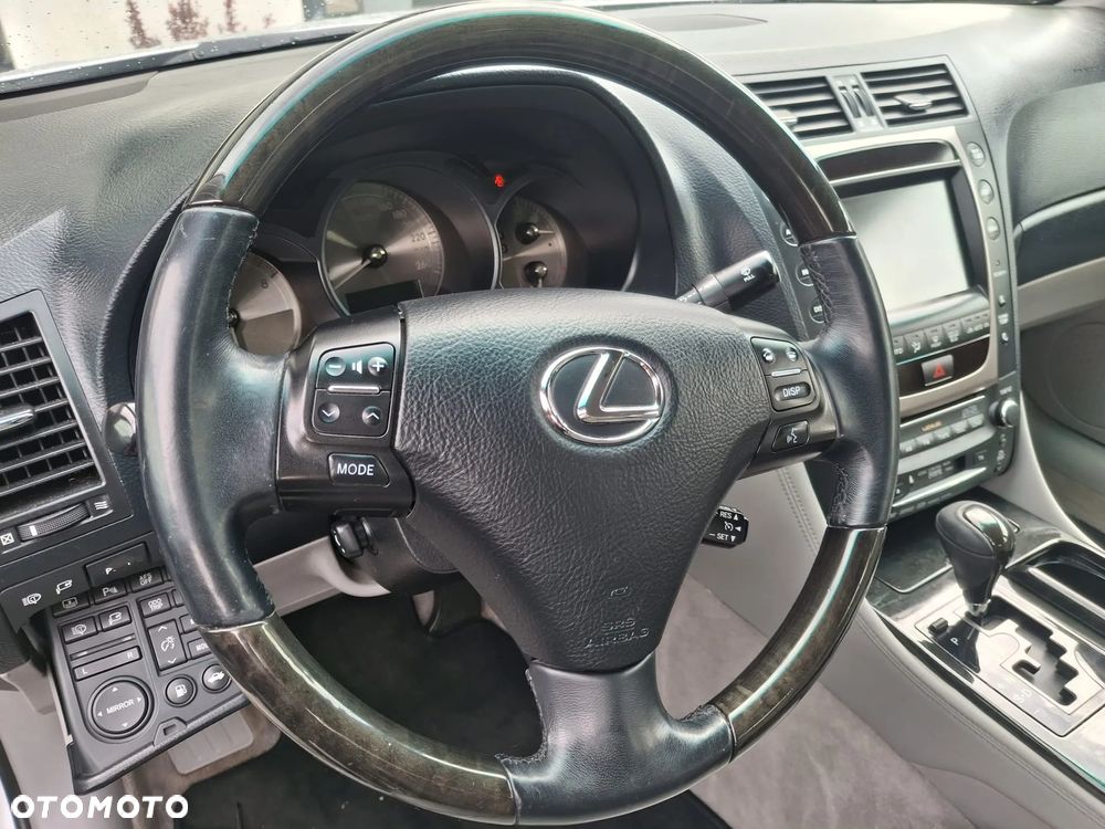 Lexus GS 300 Executive Line - 32
