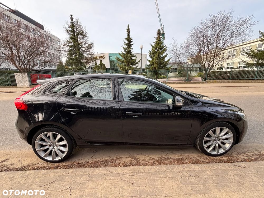 Volvo V40 D3 Geartronic Summum - 10