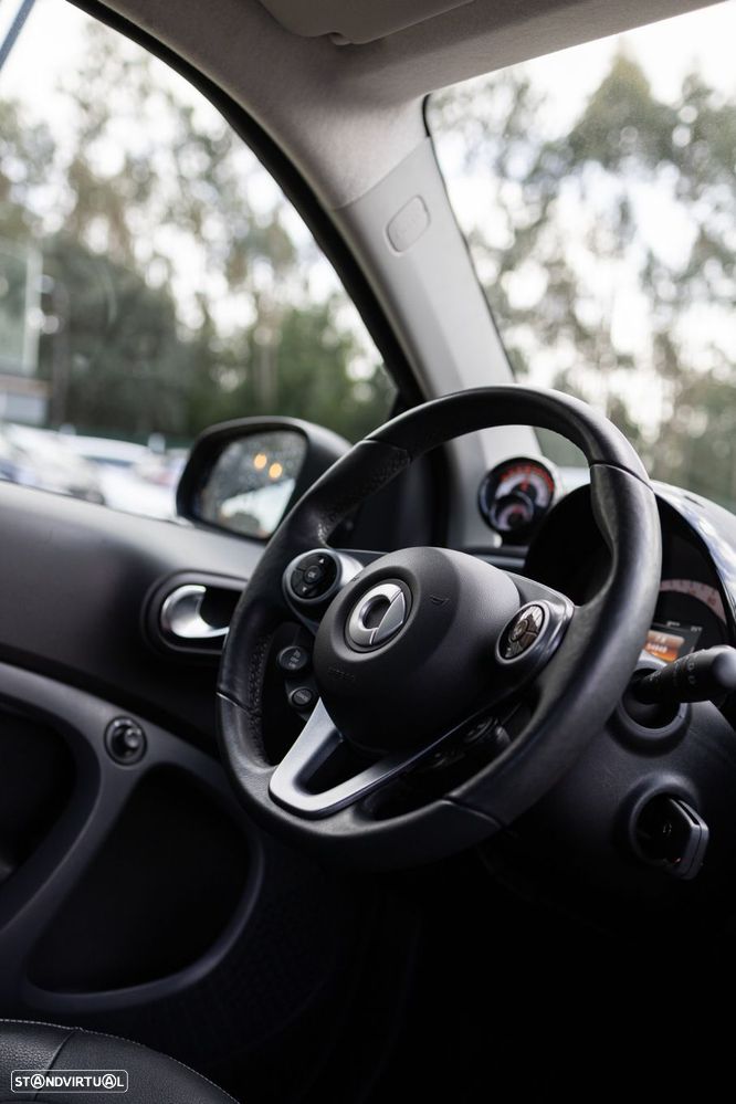 Smart ForTwo Coupé EQ passion edition nightsky - 26