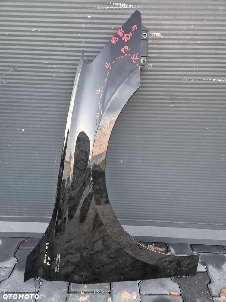 BŁOTNIK AUDI A3 8Y PRAWY PRZÓD CZARNY - 1