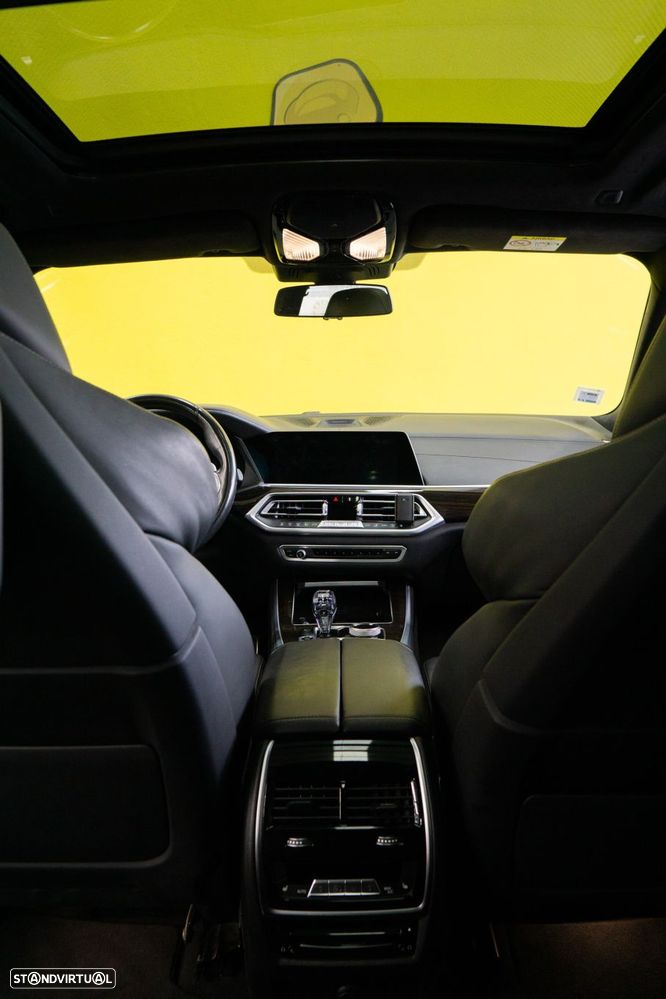 BMW X5 45 e xDrive Pack M - 9