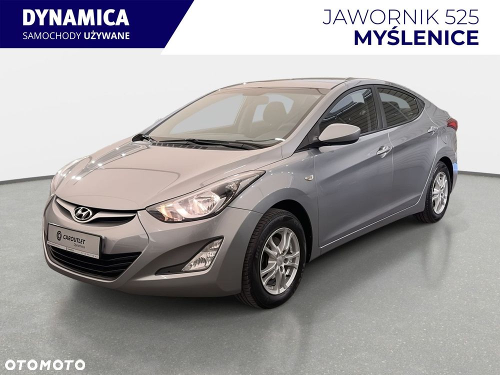 Hyundai Elantra - 4