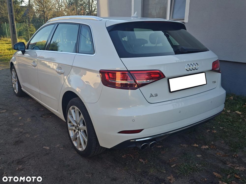 Audi A3 Sportback 2.0 TDI S tronic - 5